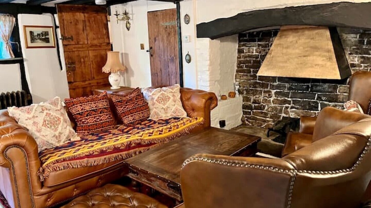 Photo of Livingroom in Shottery