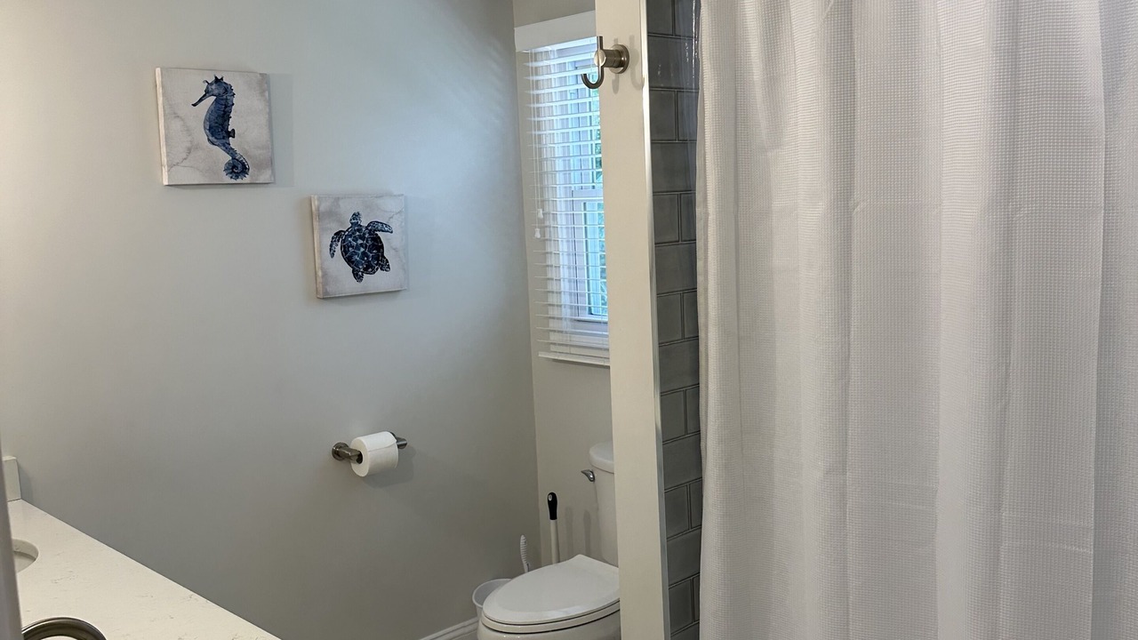 Photo of Bathroom in Eastward Look