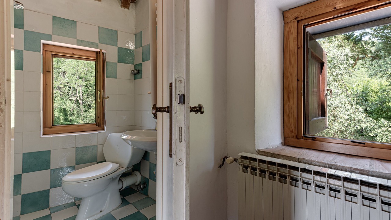 Photo of Bathroom in Gattaia