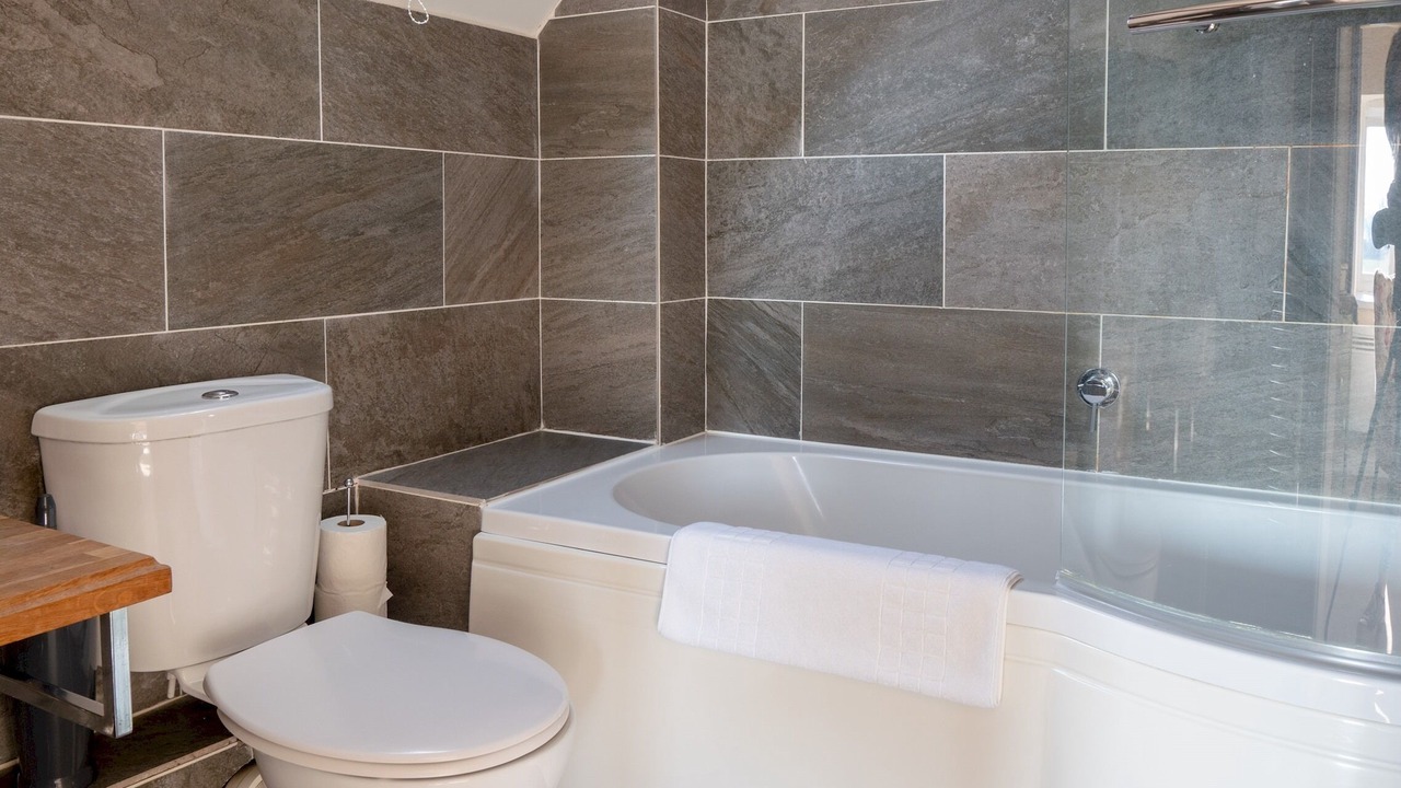 Photo of Bathroom in Bourton-on-the-Hill