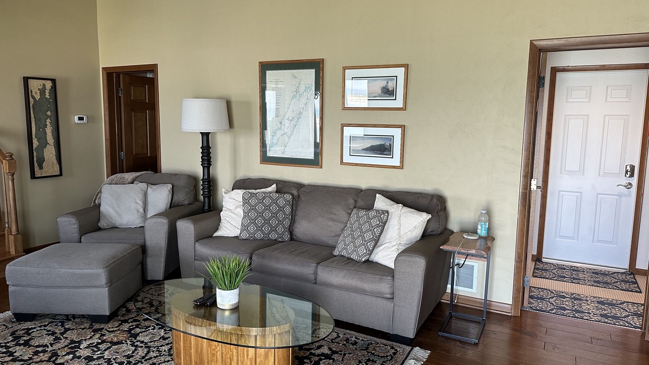 Photo of Livingroom in Baileys Harbor