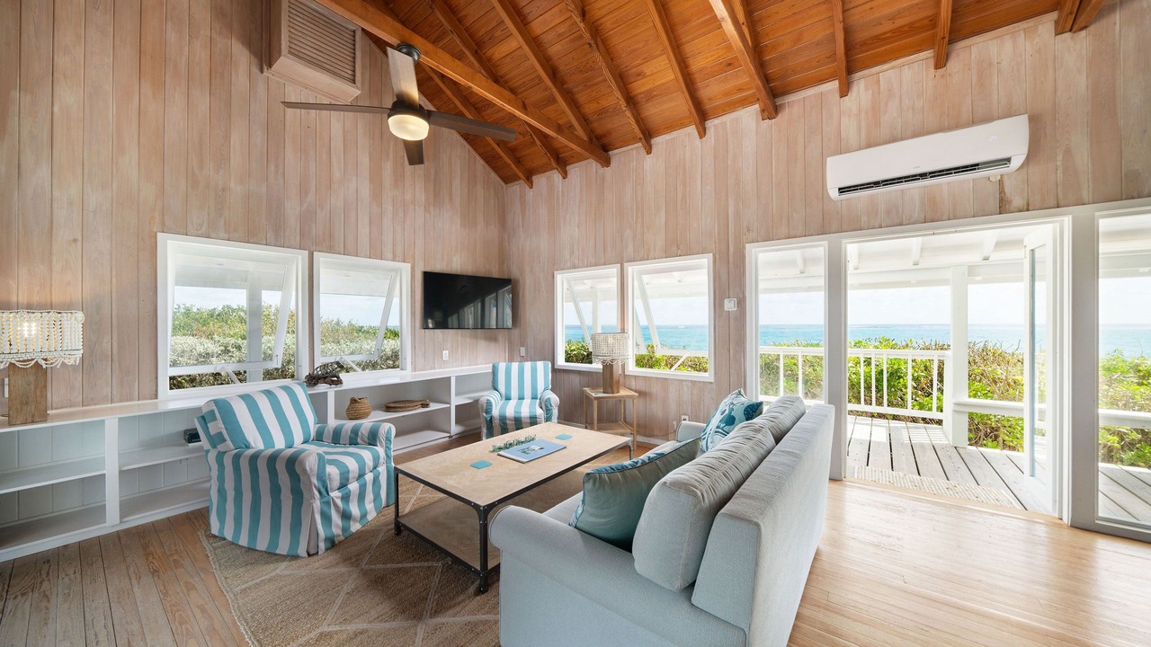 Photo of Bathroom in Man O War Cay