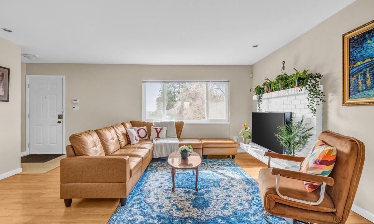 Photo of Livingroom in Fraserview
