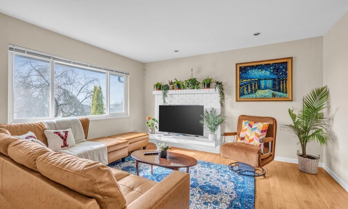 Photo of Livingroom in Fraserview