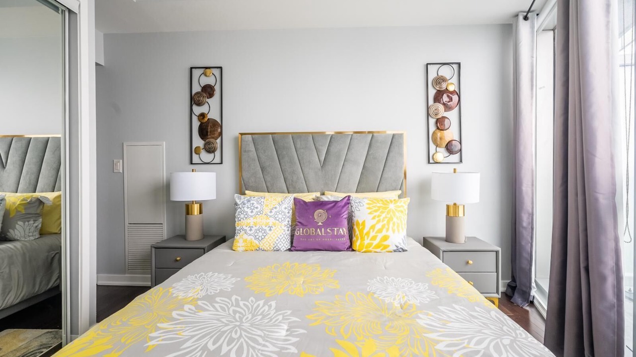 Photo of Bedroom in Toronto Entertainment District