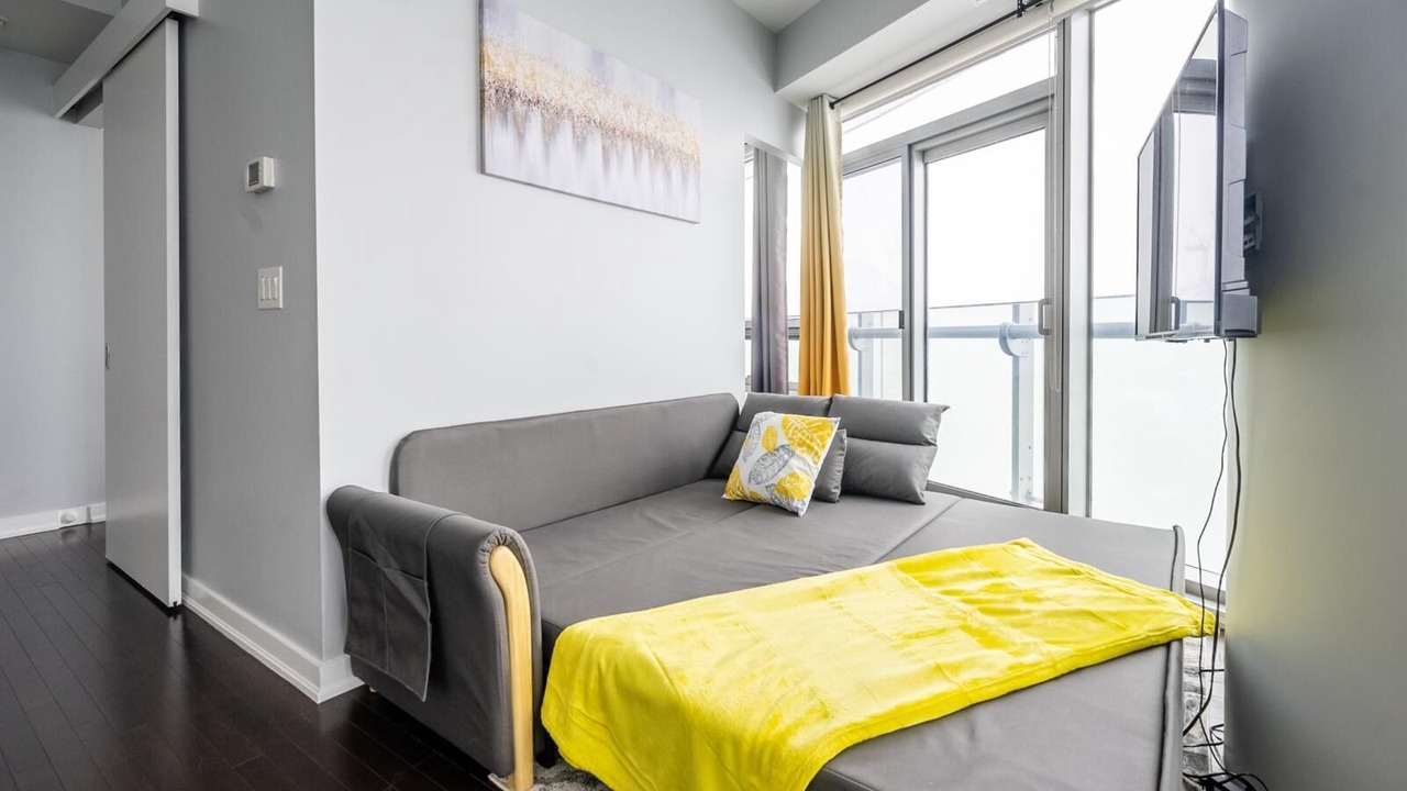 Photo of Bedroom in Toronto Entertainment District