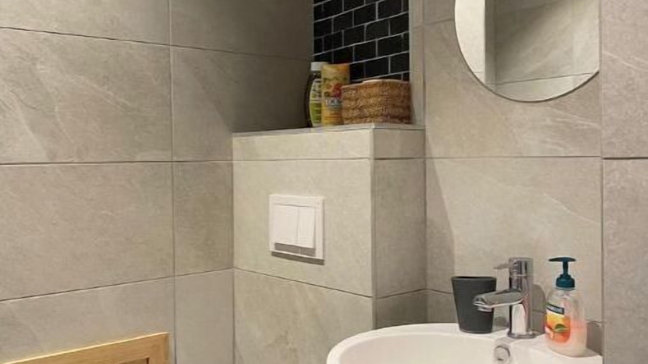 Photo of Bathroom in Albertville