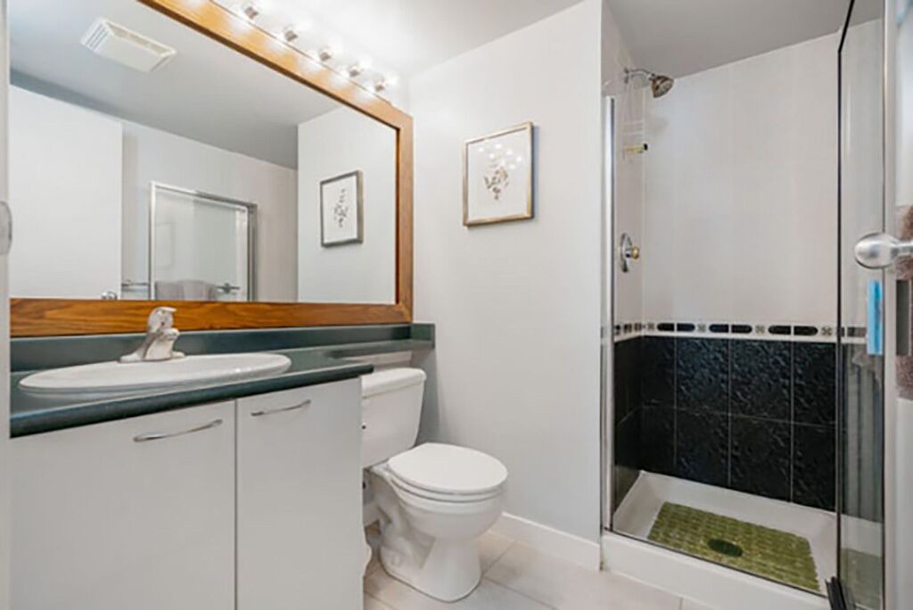 Photo of Bathroom in Coal Harbour