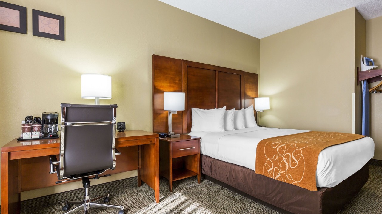 Photo of Bedroom in Lansing