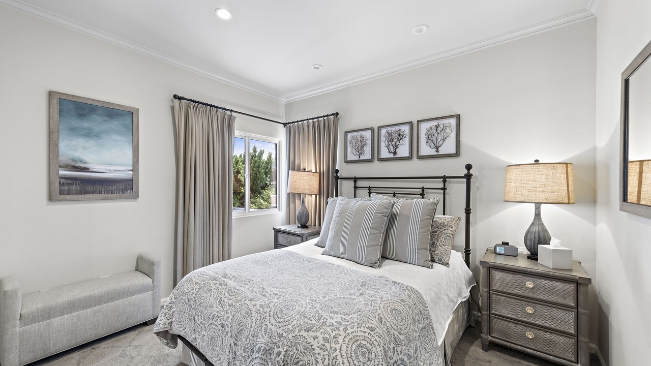 Photo of Bedroom in Laguna Beach