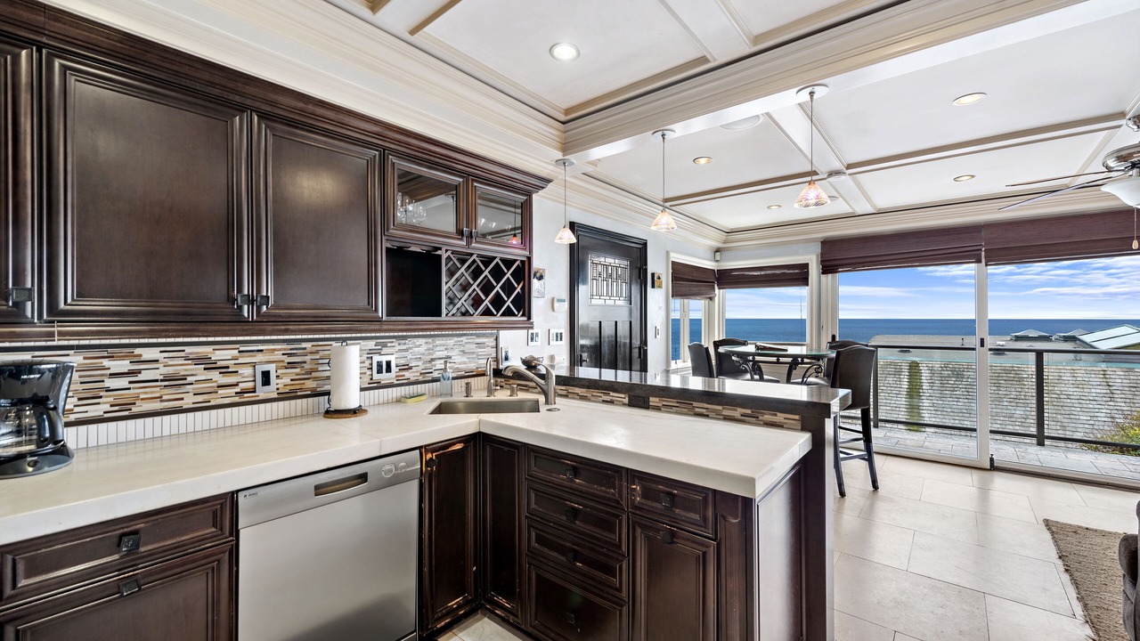 Photo of Kitchen in Laguna Beach