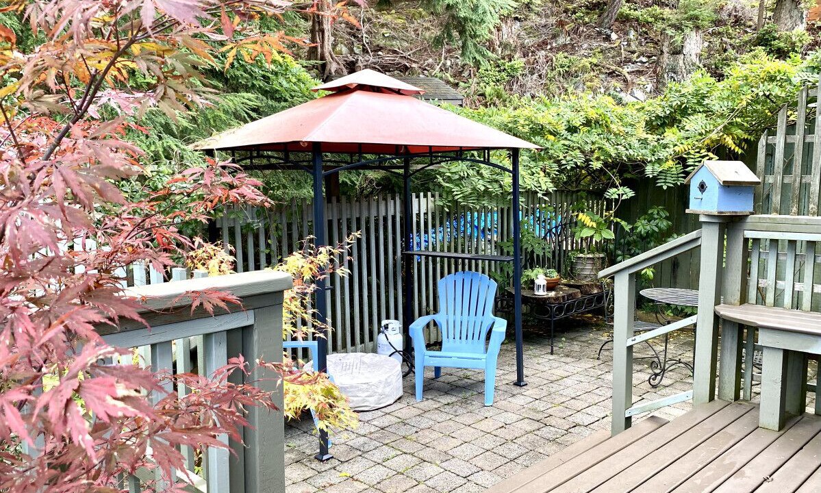 Photo of Patio Balcony in Bowen Island