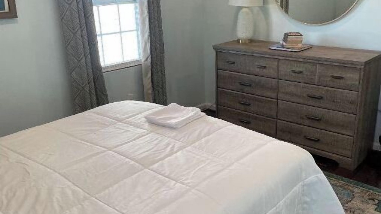 Photo of Bedroom in Deanwood