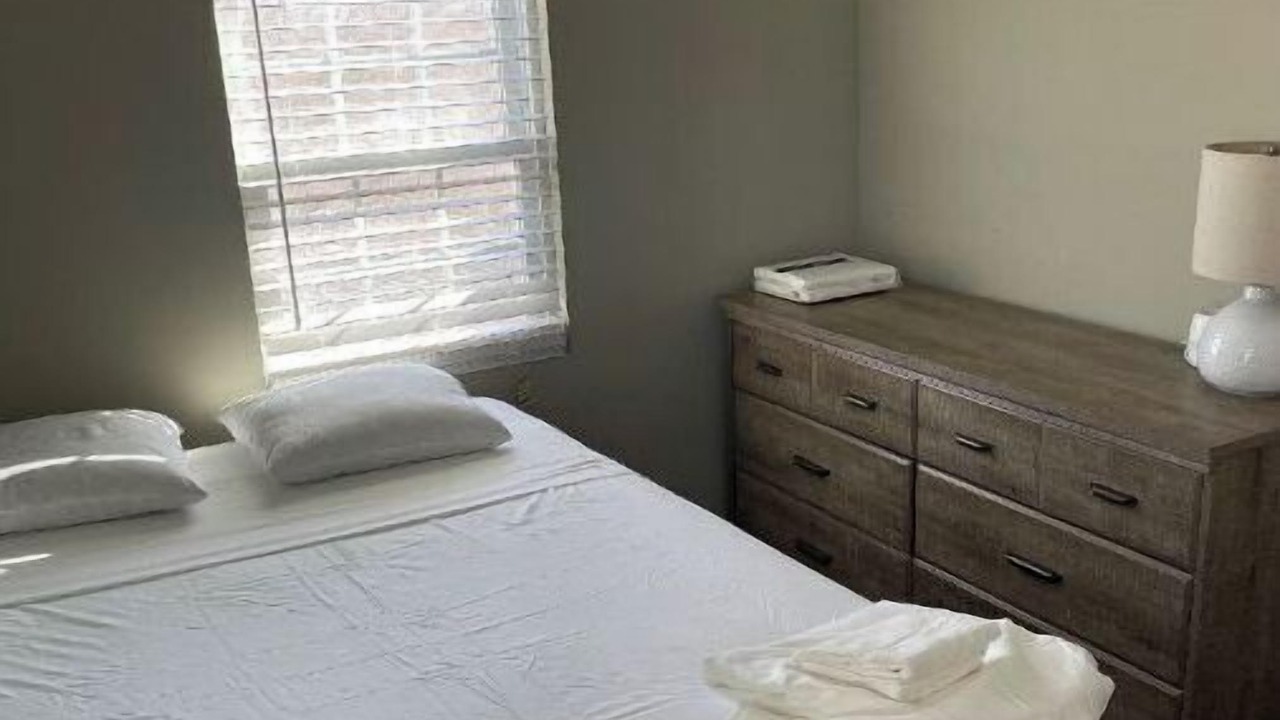 Photo of Bedroom in Deanwood