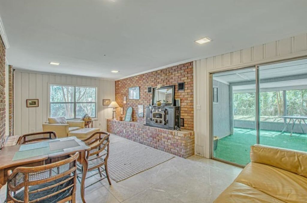 Photo of Livingroom in North Charleston