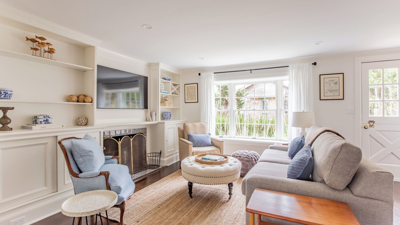 Photo of Livingroom in East Hampton North
