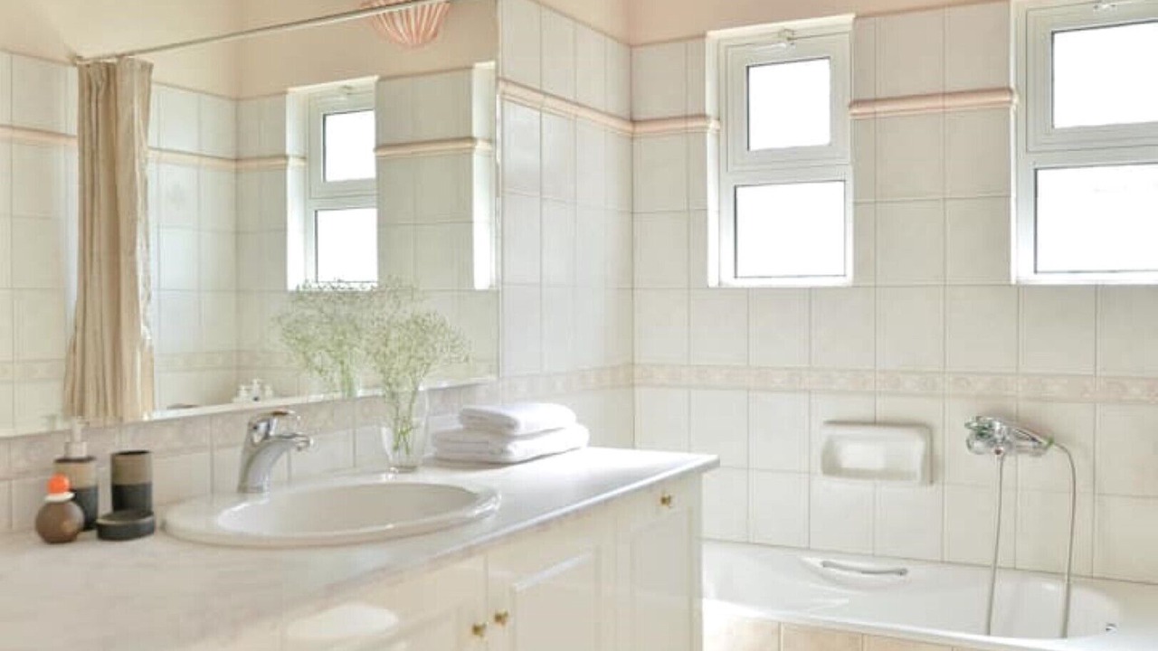 Photo of Bathroom in Spata-Artemida