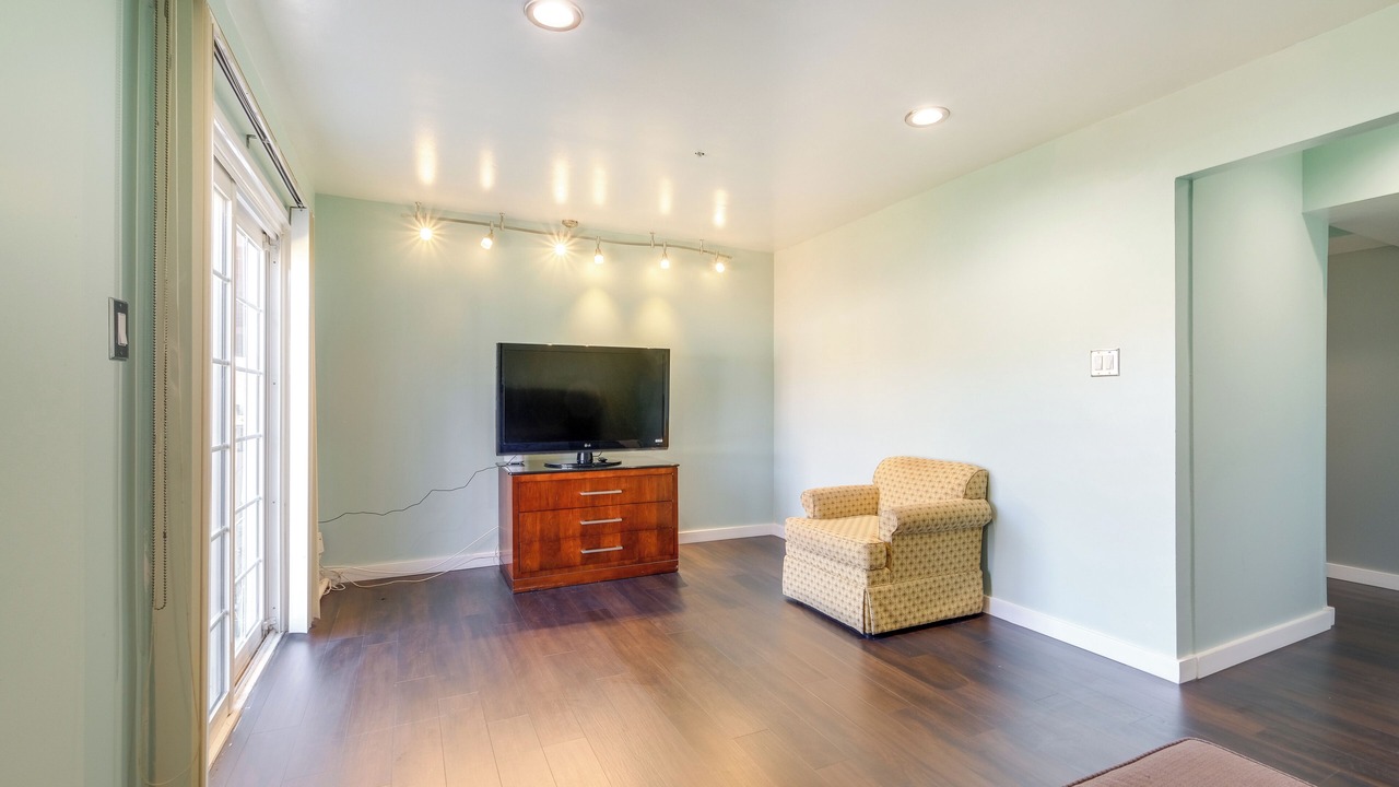 Photo of Livingroom in Kettering