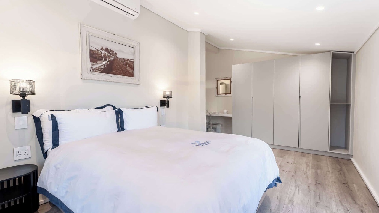 Photo of Bedroom in Camps Bay