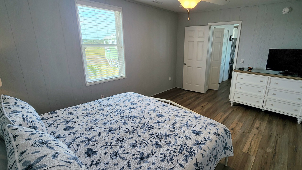 Photo of Bedroom in Holden Beach