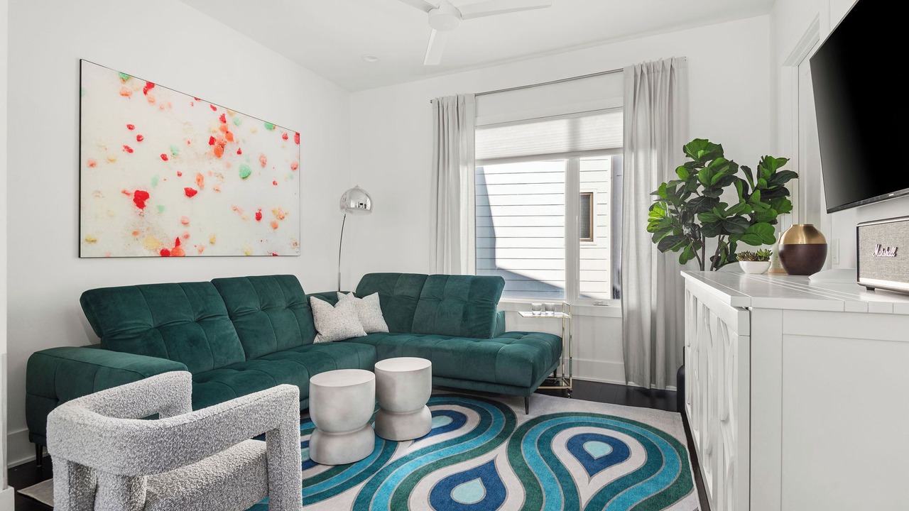 Photo of Livingroom in Historic Waverly