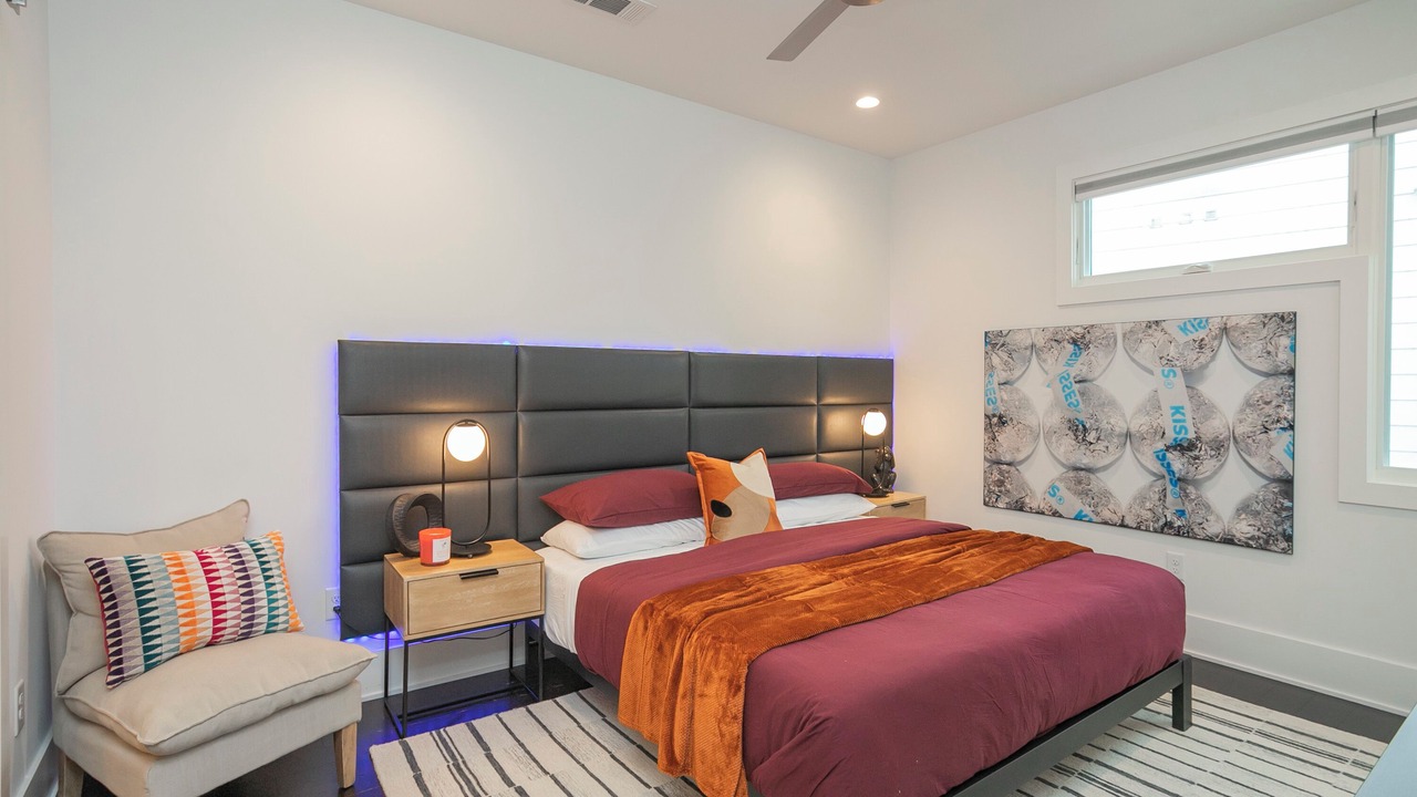 Photo of Bedroom in Historic Waverly