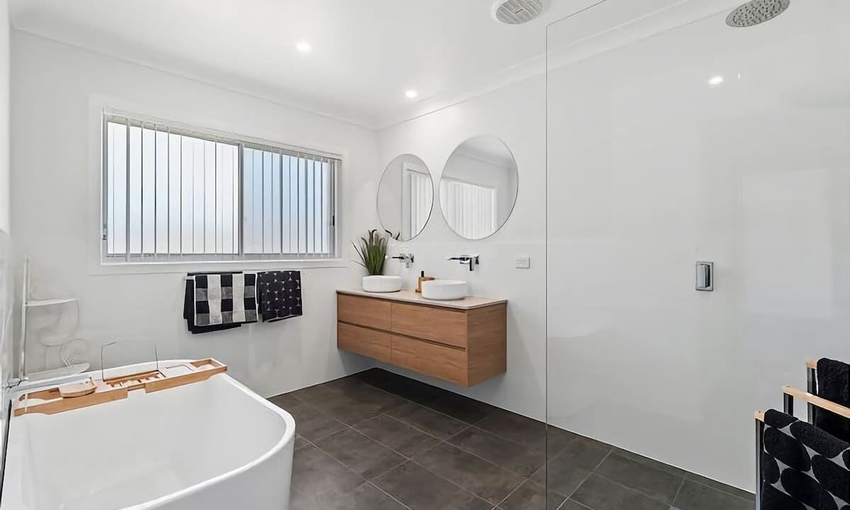 Photo of Bathroom in Mogo