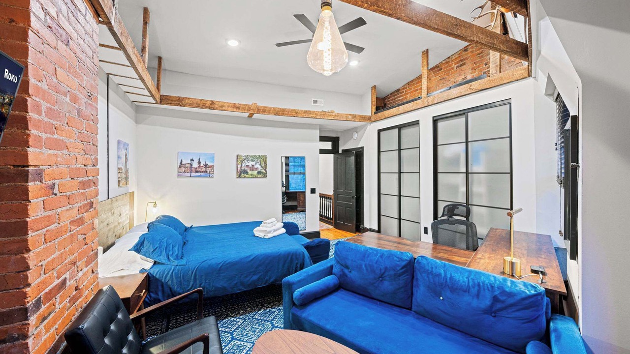 Photo of Livingroom in Shaw