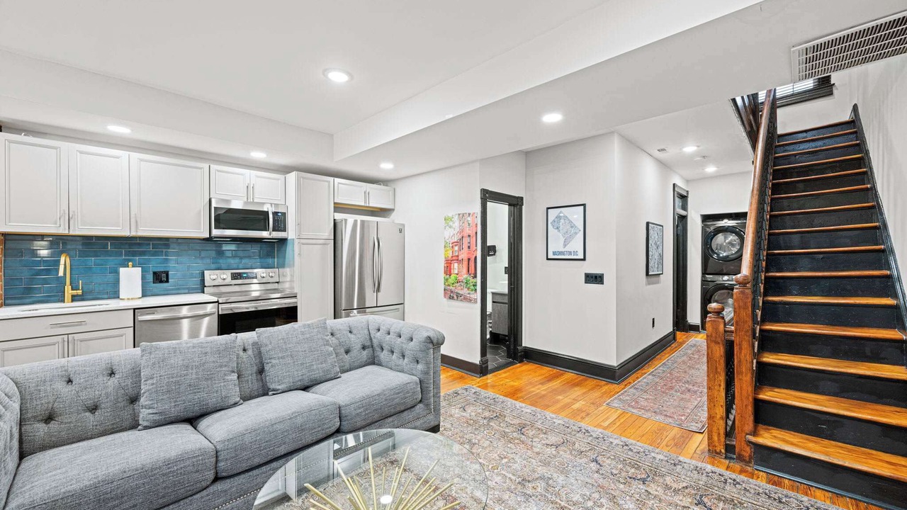 Photo of Livingroom in Shaw
