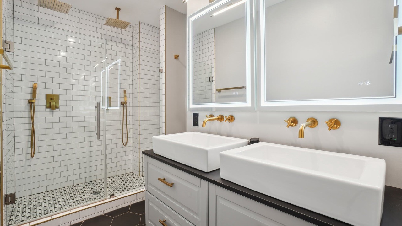 Photo of Bathroom in Shaw