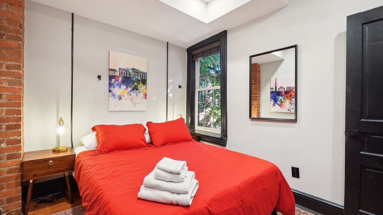 Photo of Bedroom in Shaw