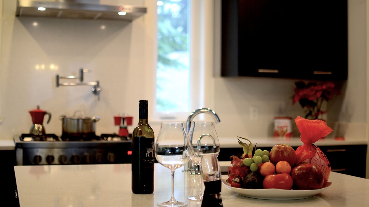 Photo of Kitchen in Metro Vancouver Regional District