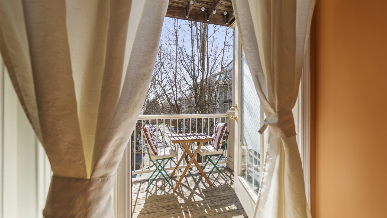 Photo of Patio Balcony in Wheaton