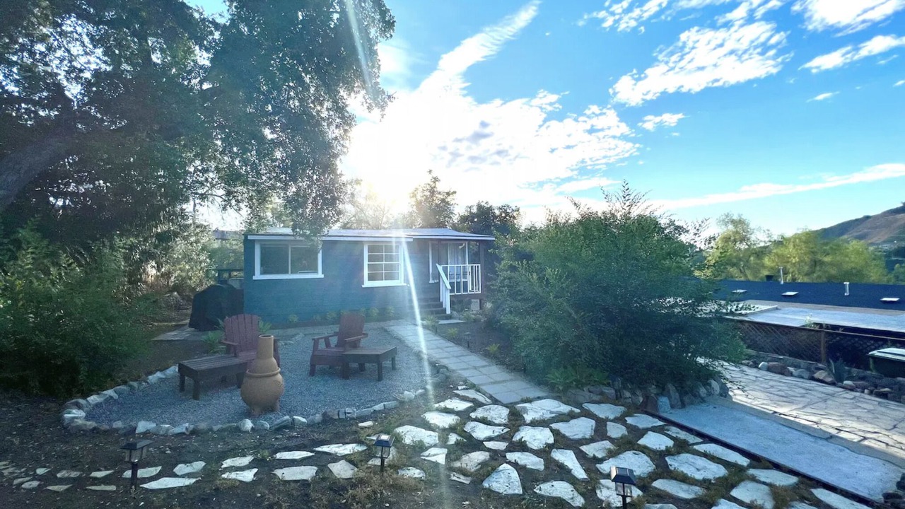 Photo of Patio Balcony in Calabasas Highlands