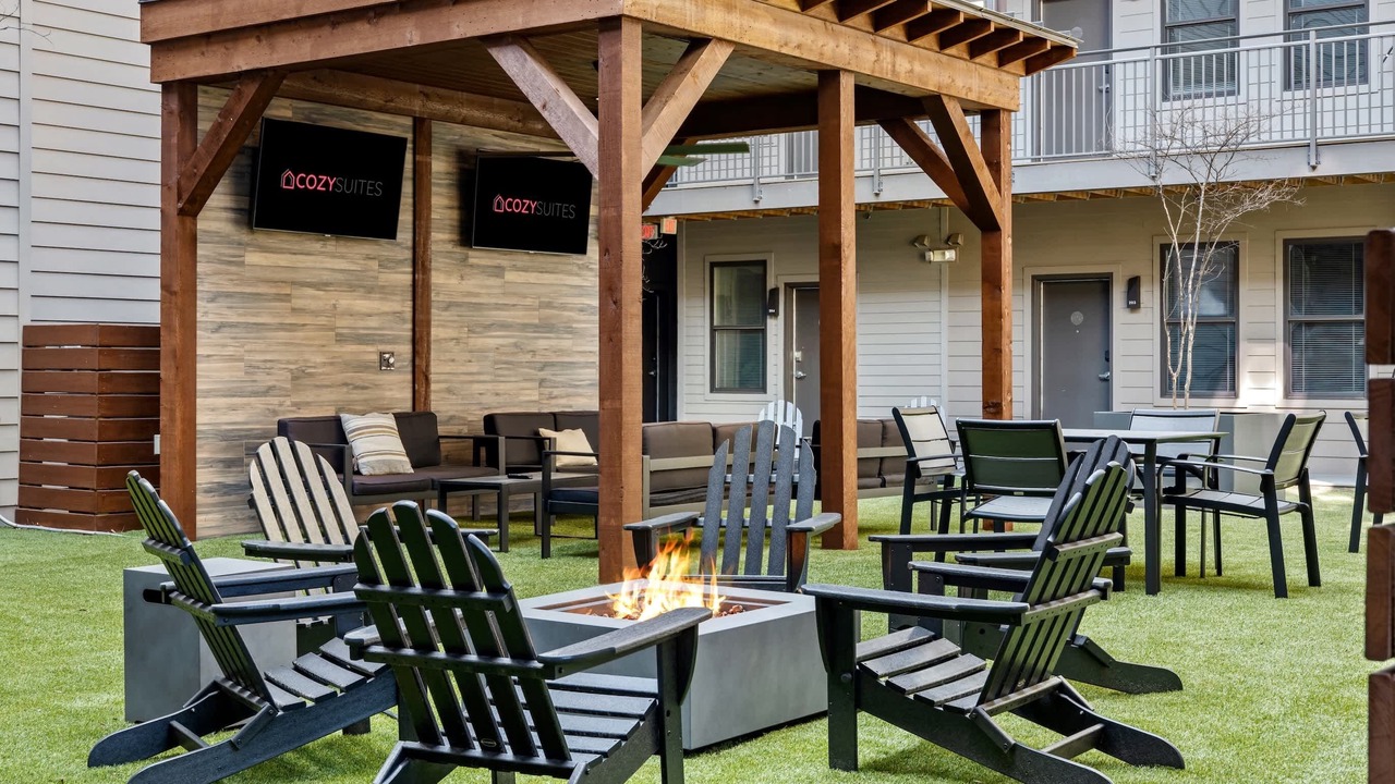 Photo of Outdoor in Music Row
