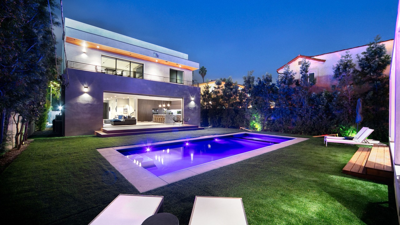 Photo of Outdoor in Melrose