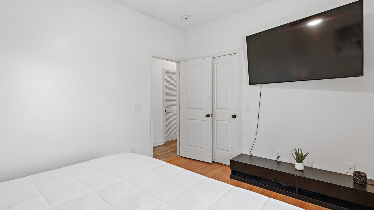 Photo of Bedroom in Hendersonville
