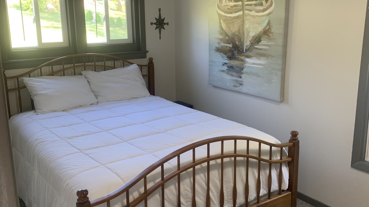 Photo of Bedroom in Little Sturgeon