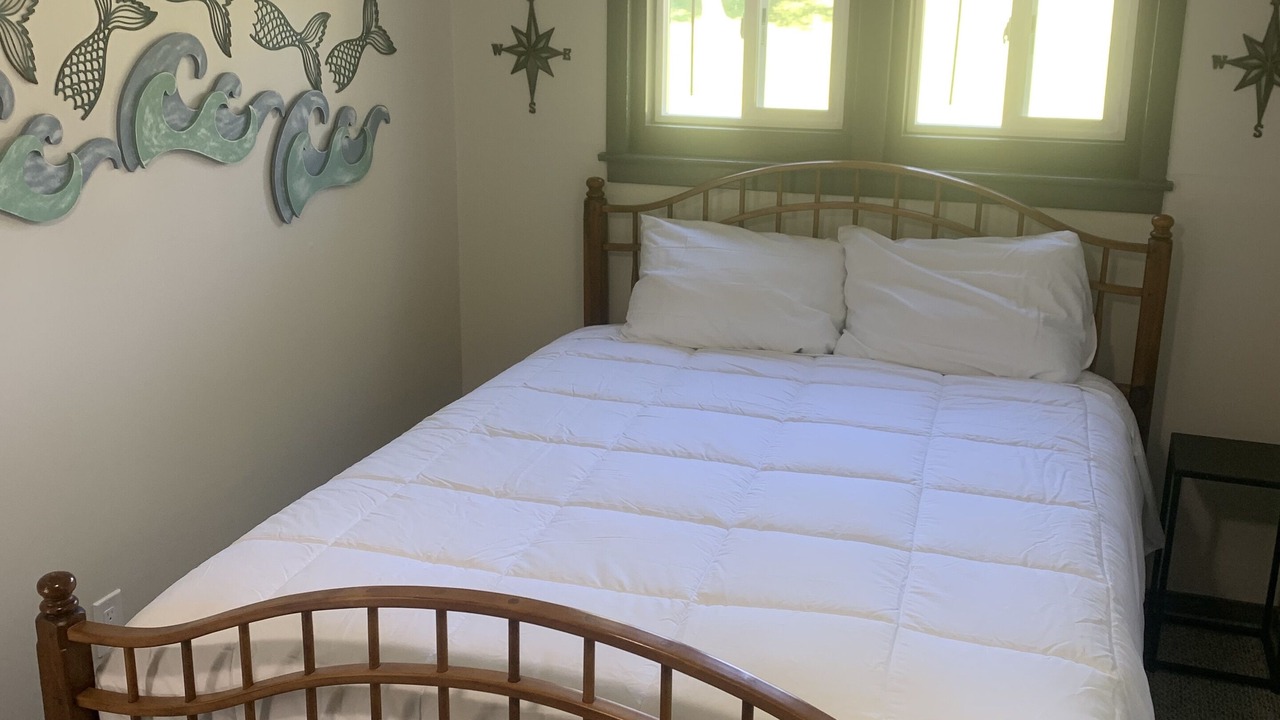 Photo of Bedroom in Little Sturgeon