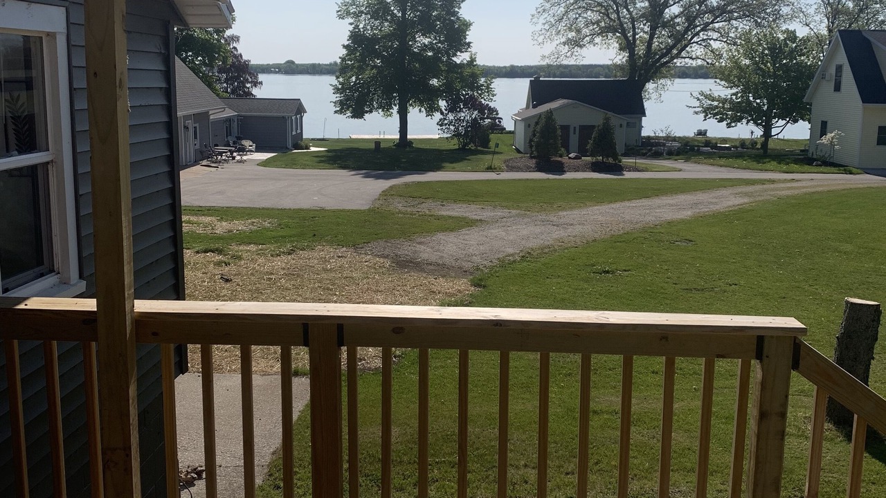Photo of Patio Balcony in Little Sturgeon