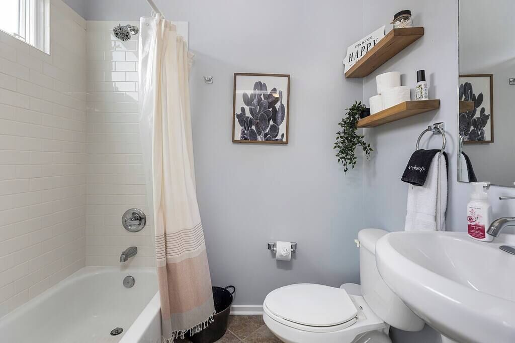 Photo of Bathroom in Third Ward