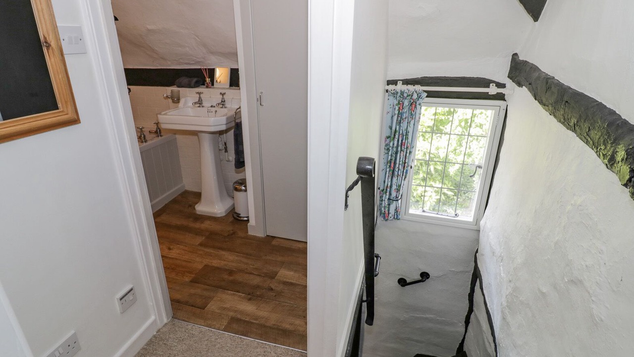 Photo of Bathroom in Shottery