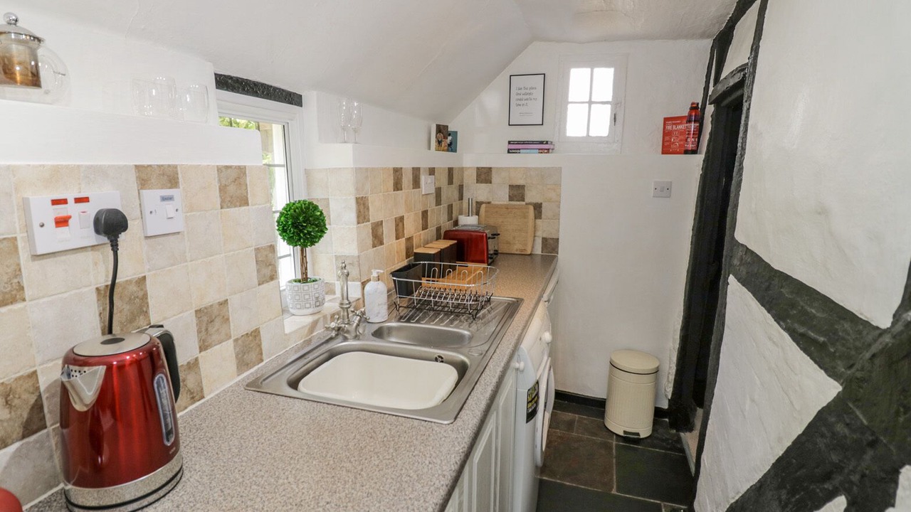 Photo of Kitchen in Shottery