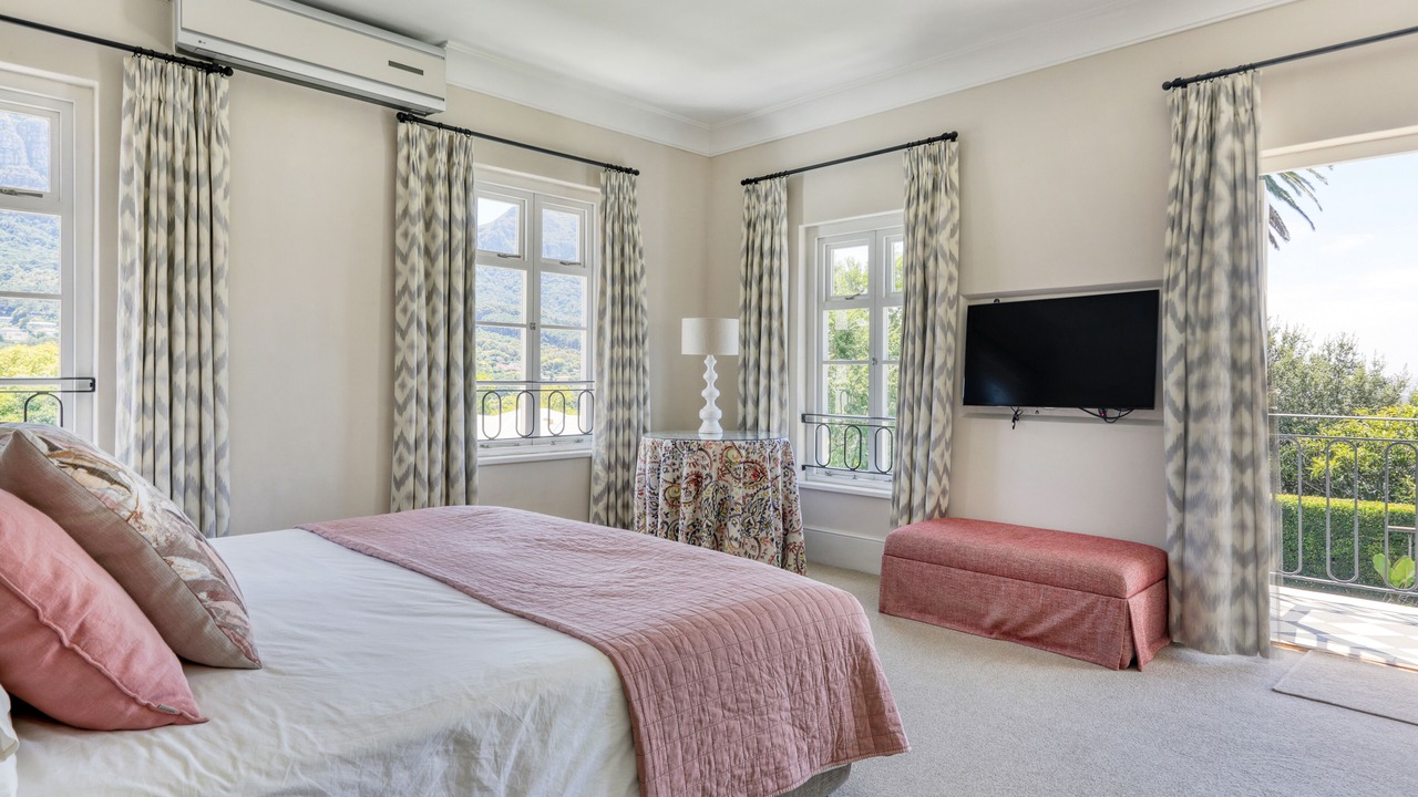 Photo of Bedroom in Bishopscourt