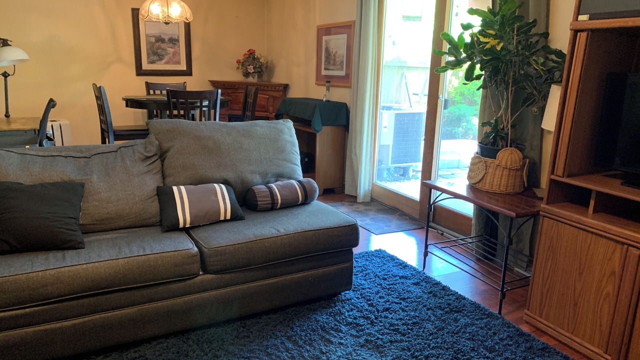 Photo of Livingroom in Aspen Hill