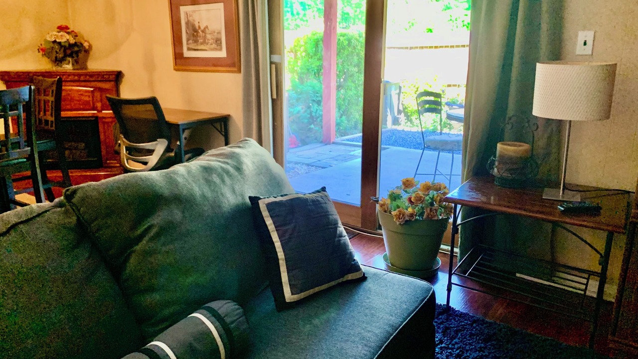 Photo of Livingroom in Aspen Hill