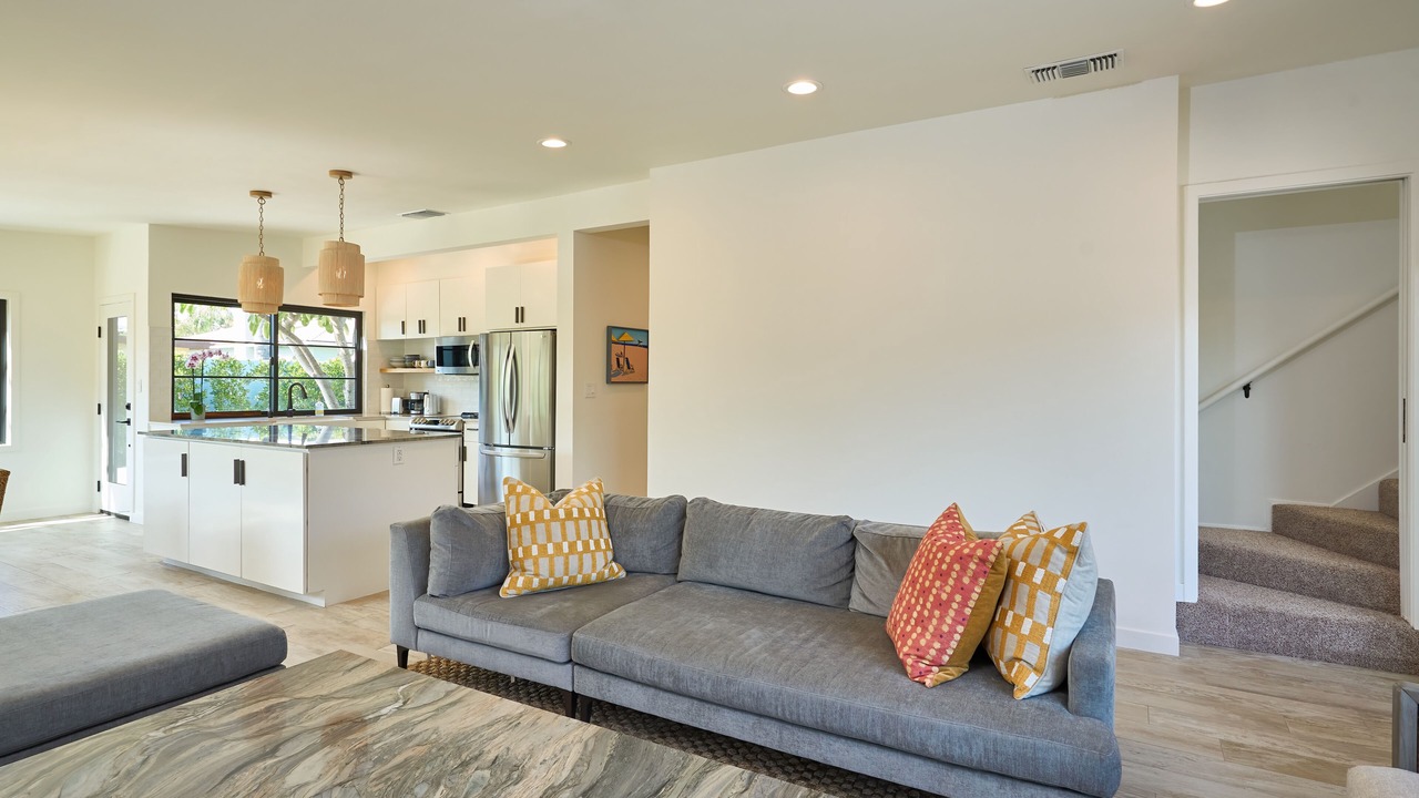 Photo of Livingroom in Pierpont Bay