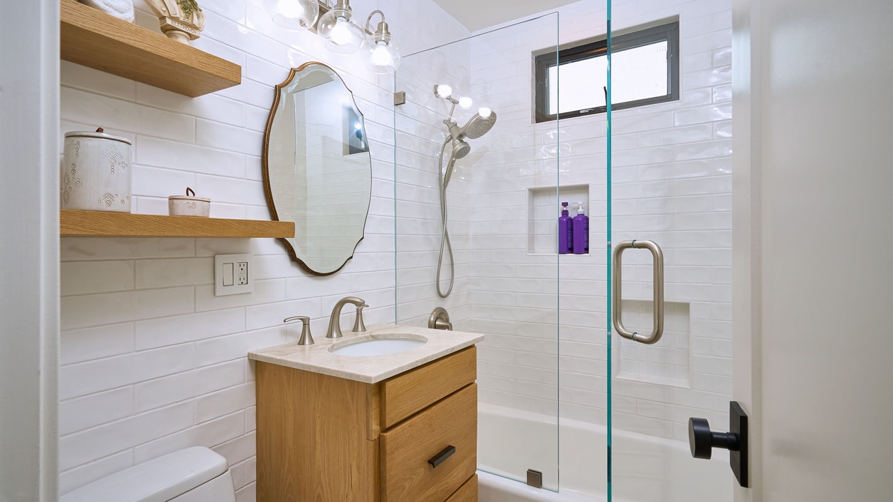 Photo of Bathroom in Pierpont Bay