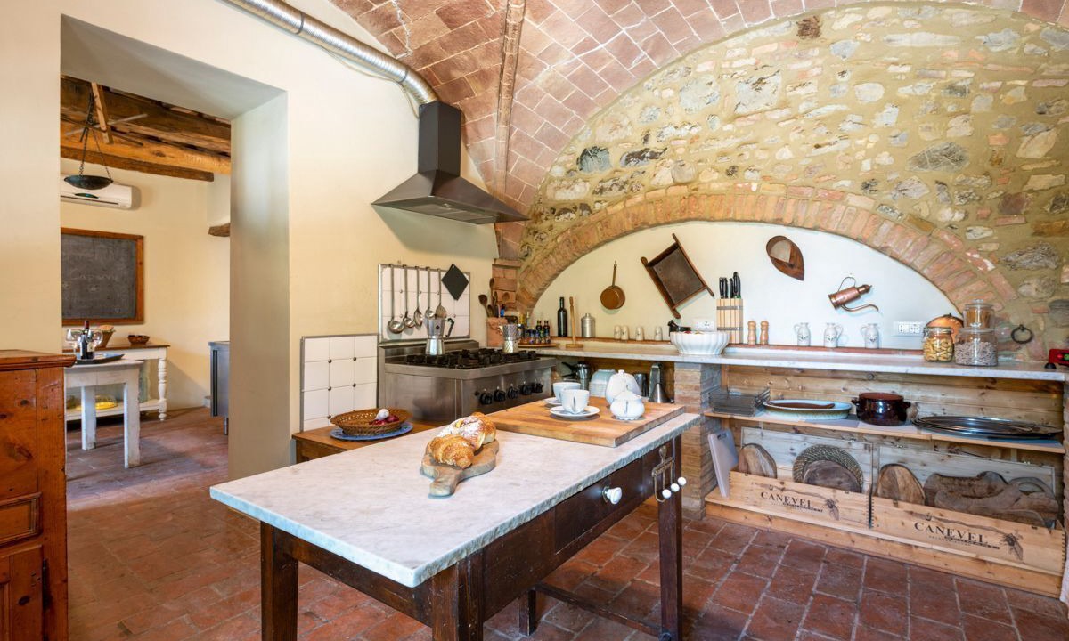 Photo of Others in Volterra