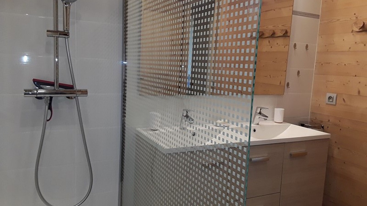 Photo of Bathroom in Cohennoz